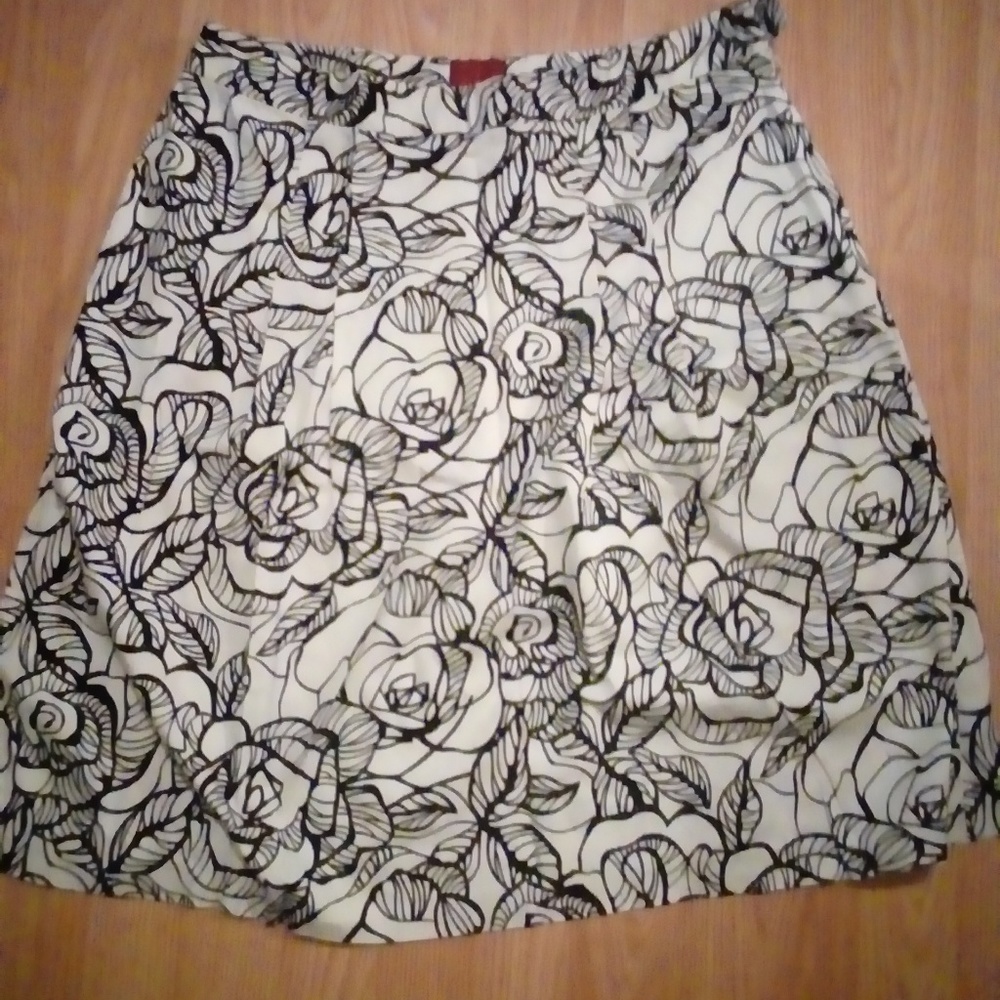 212 Black and White Printed Skirt